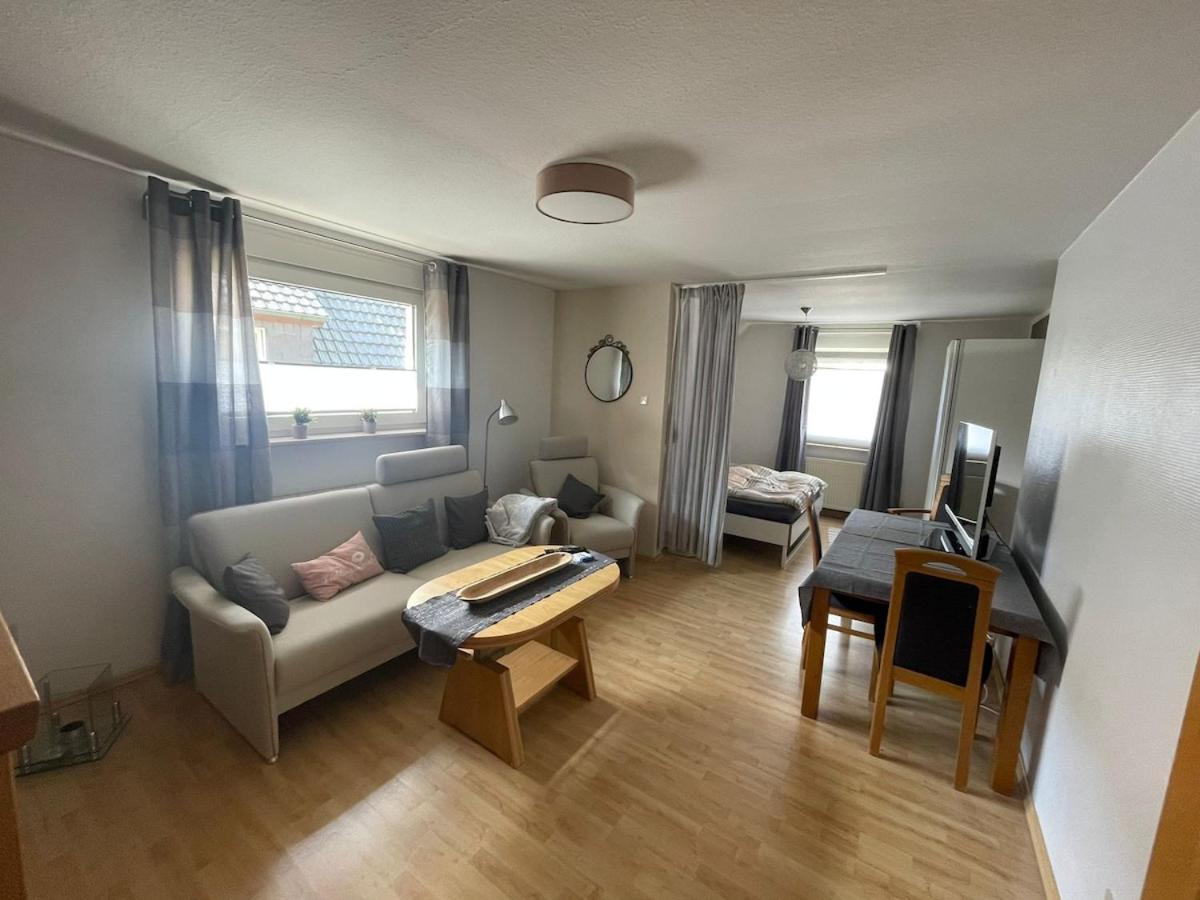Appartement Am Stadtrand Von Minden Exterior foto